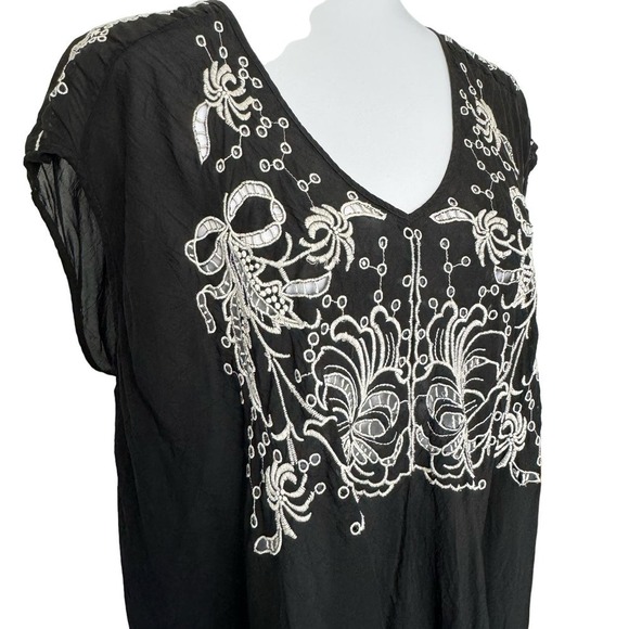 Johnny Was Tunic Embroidered Black White Size M - Picture 2 of 9